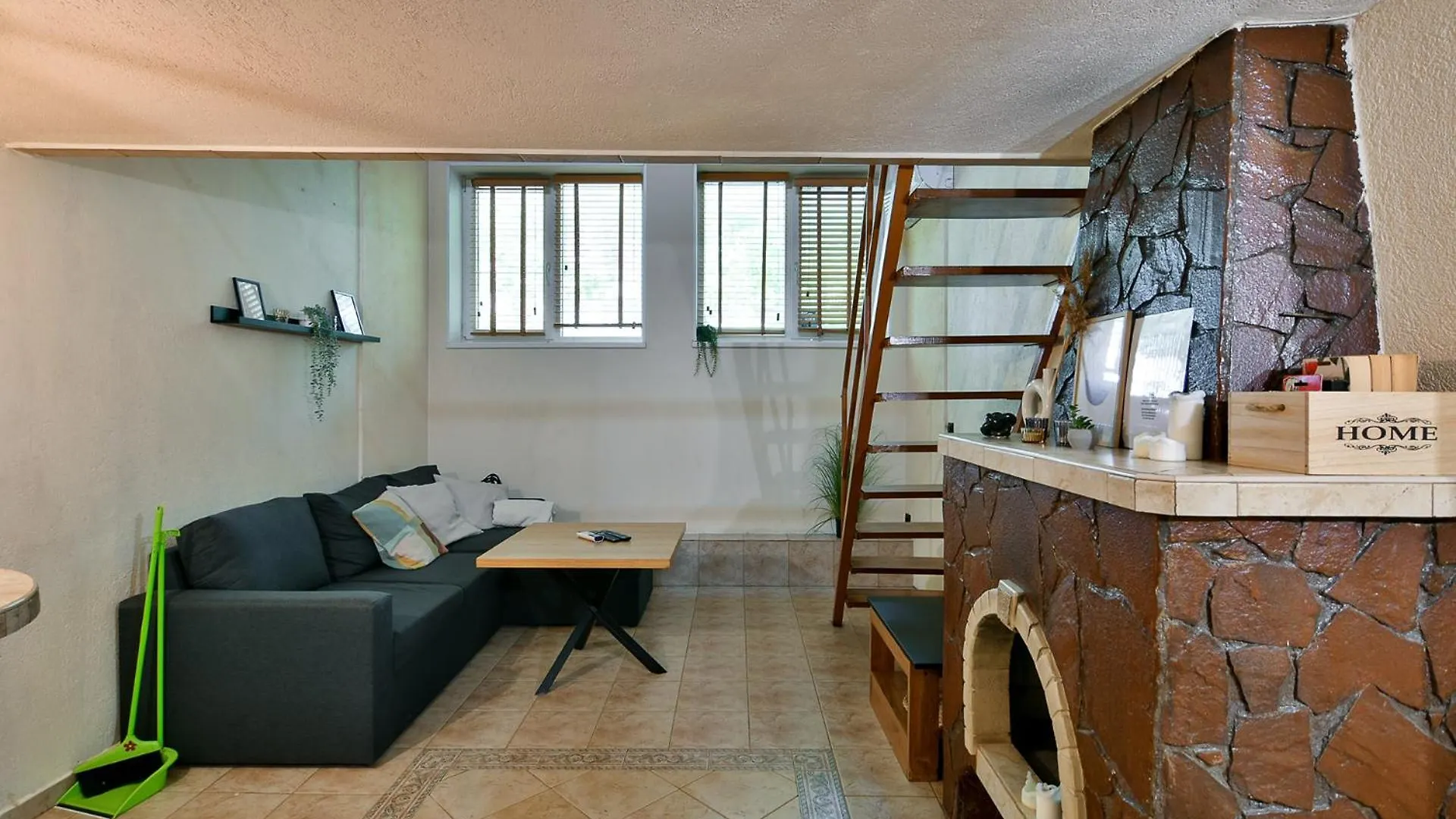 Lejlighed Cozy Nest Charming Loft In The Heart Of Varna